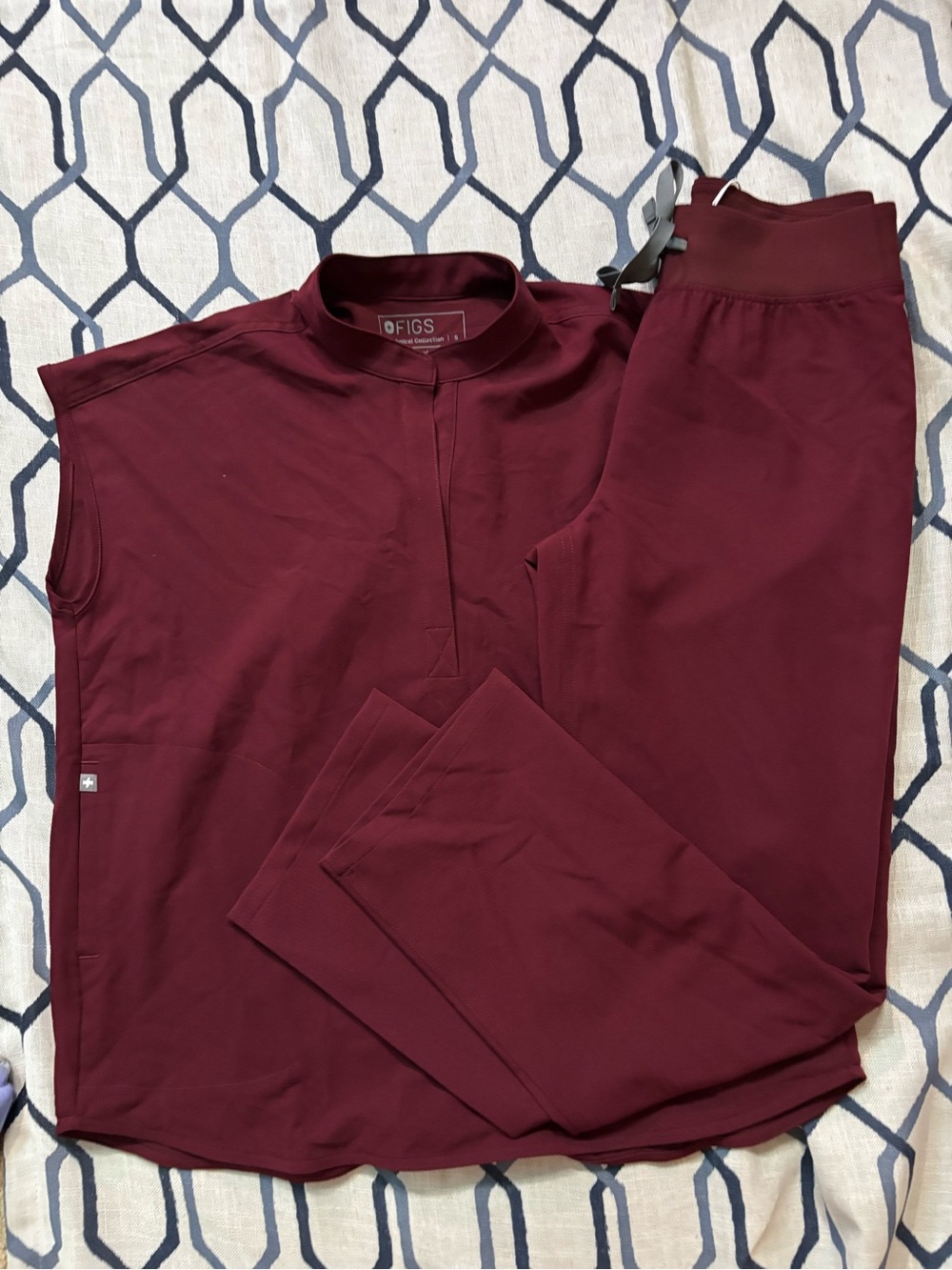 Figs Burgandy Livingston Pants NWOT size XS/P w/ Rafella Top size small nwot SET
